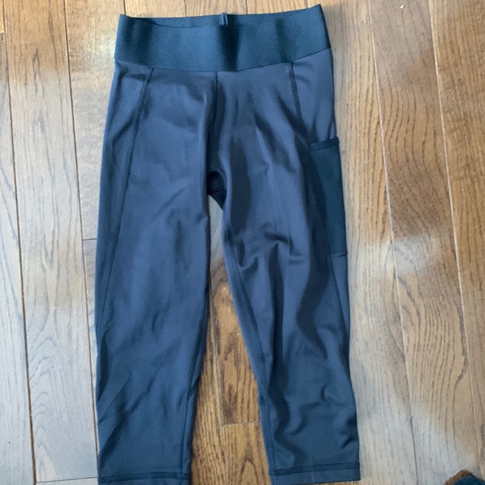Adidas Black Capri Leggings - Size 2XS - Excellent Condition